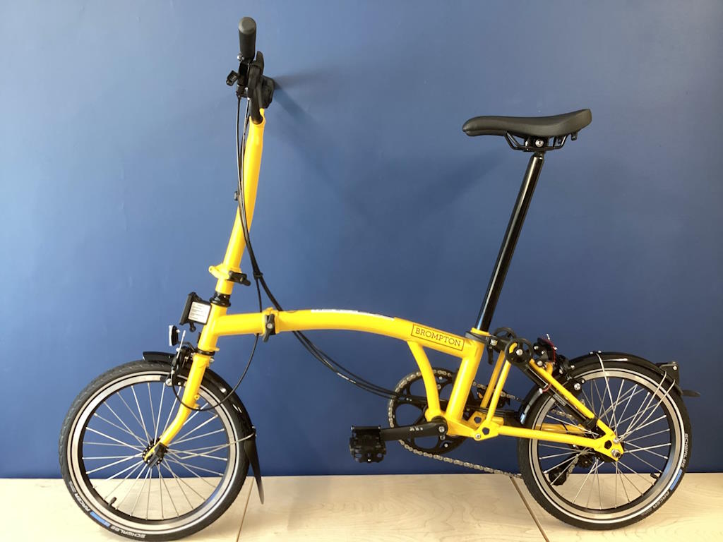Brompton 2025 C Line Mk6 (12-speed) High Bumblebee Yellow
