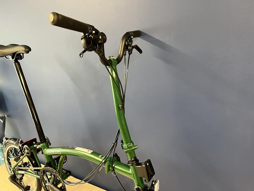 Brompton 2025 C Line Mk6 (12-speed) High Racing Green