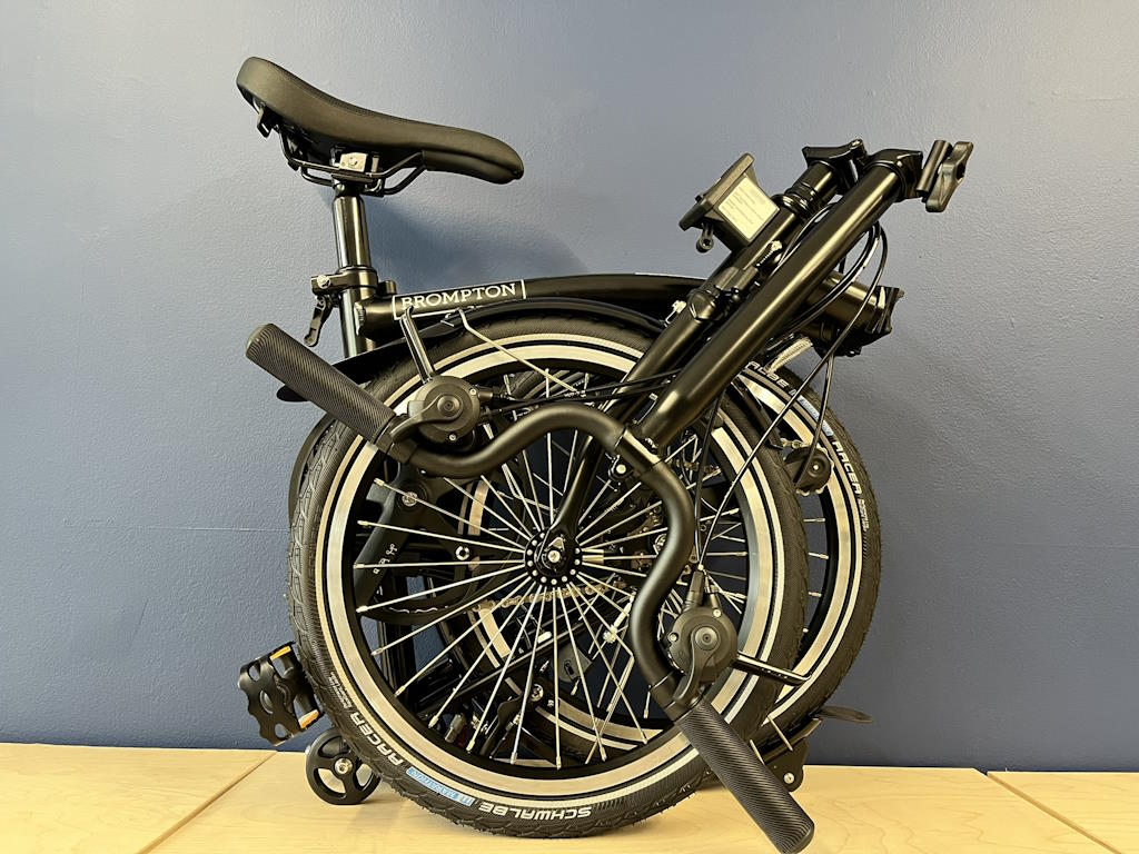 Brompton C Line Mk6 (12-speed) High Black - Main Image