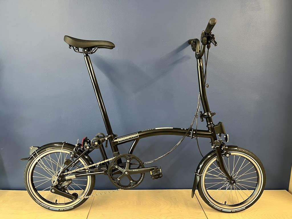 Brompton 2025 C Line Mk6 (12-speed) High Black