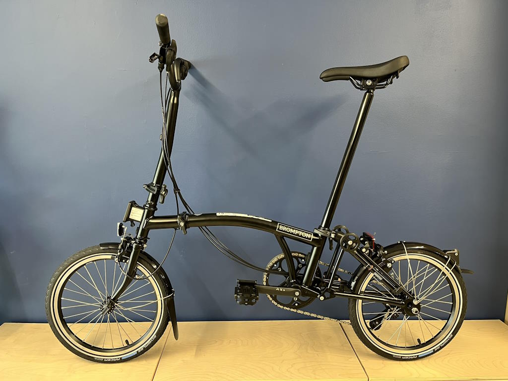 Brompton 2025 C Line Mk6 (12-speed) High Black