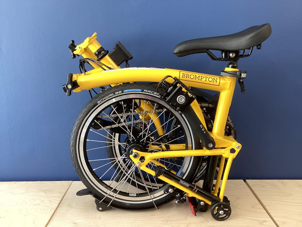 Brompton 2025 C Line Mk6 (12-speed) High Bumblebee Yellow