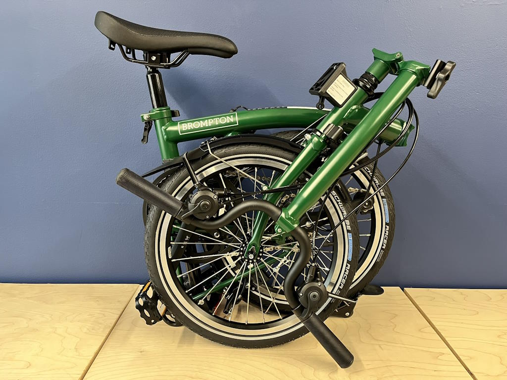 Brompton 2025 C Line Mk6 (12-speed) High Racing Green (Cosmetic Blemish)