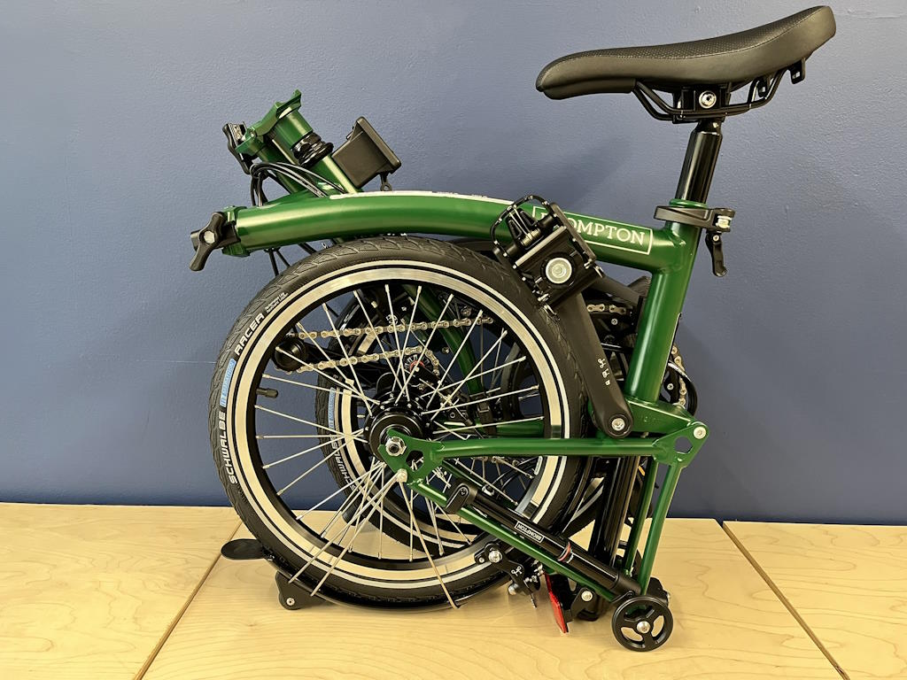 Brompton 2025 C Line Mk6 (12-speed) High Racing Green (Cosmetic Blemish)