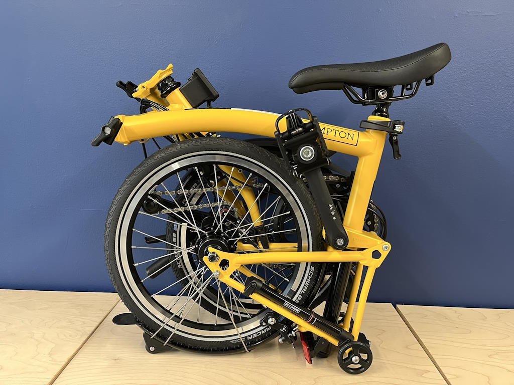 Brompton 2025 C Line Mk6 (12-speed) Low Bumblebee Yellow