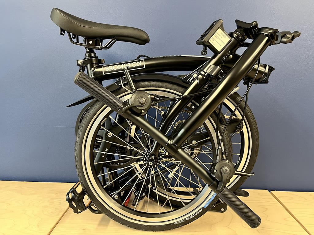 Brompton 2025 C Line Mk6 (12-speed) Low Black