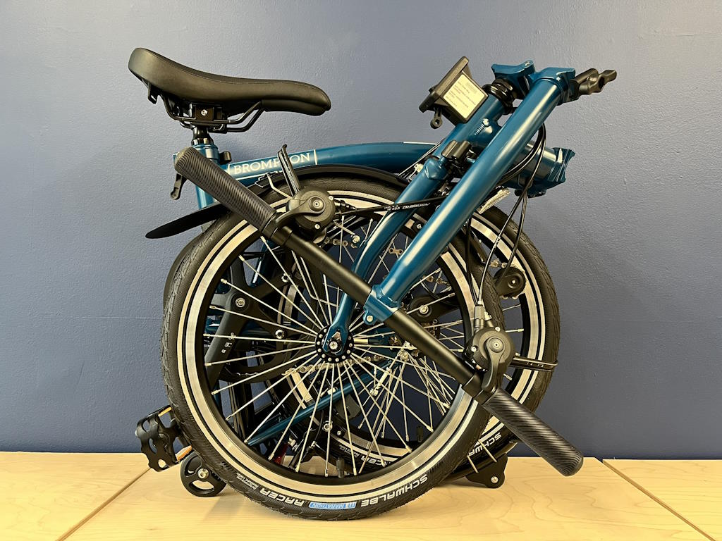 Brompton 2025 C Line Mk6 (12-speed) Low Ocean Blue