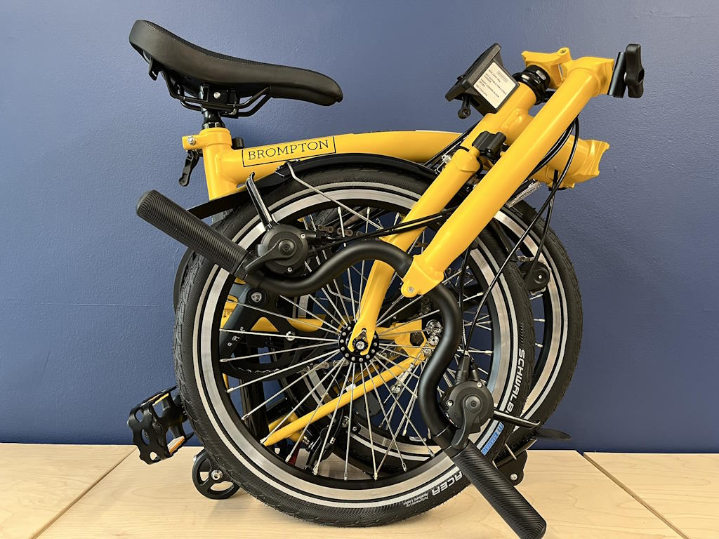 Brompton 2025 C Line Mk6 (12-speed) Mid Bumblebee Yellow