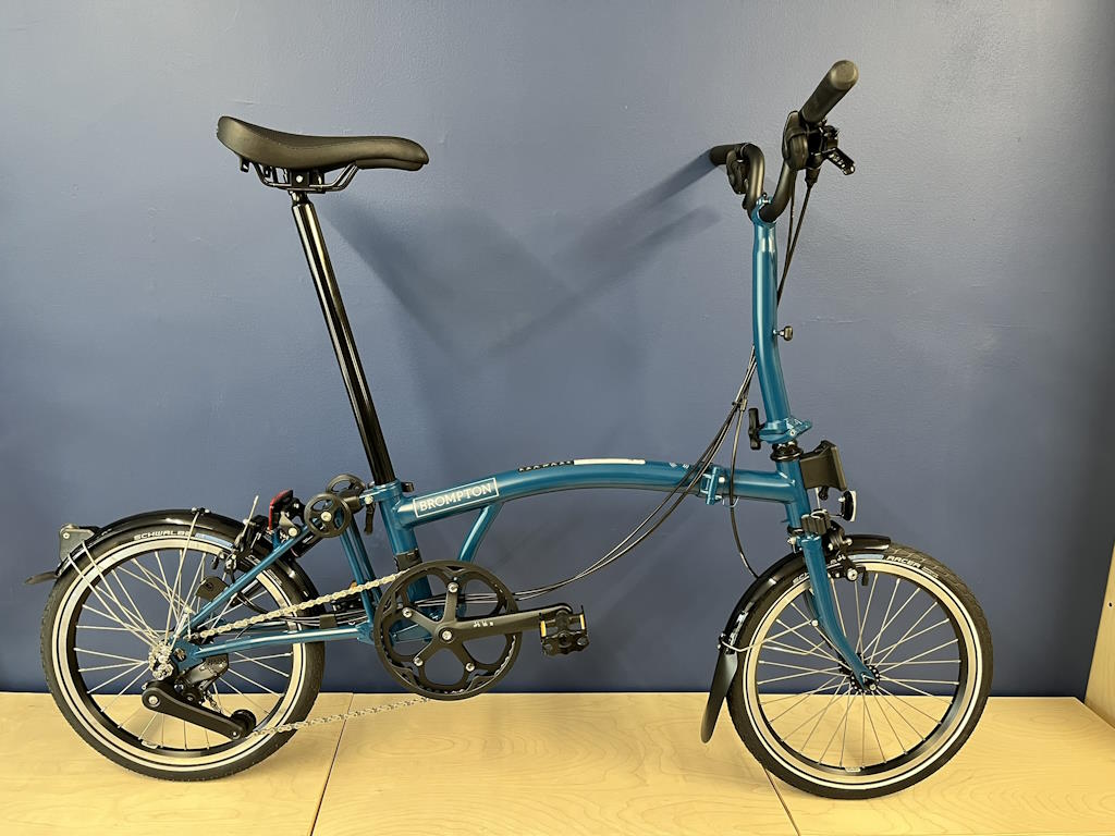 Brompton 2025 C Line Mk6 (12-speed) Mid Ocean Blue