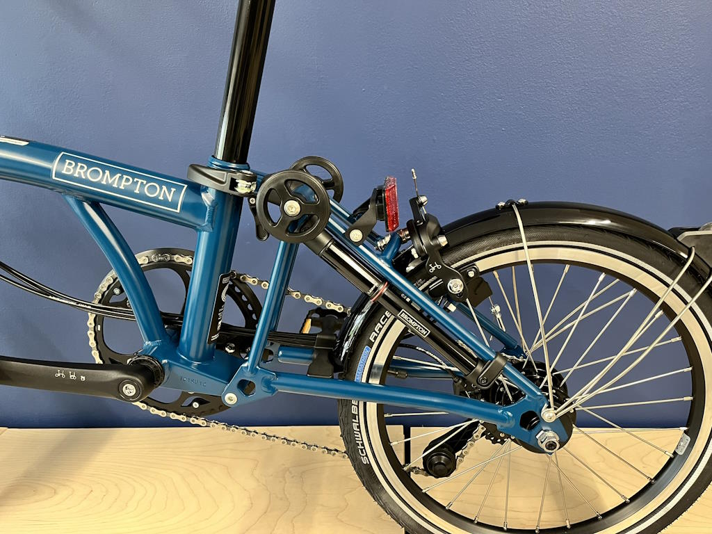 Brompton 2025 C Line Mk6 (12-speed) Mid Ocean Blue