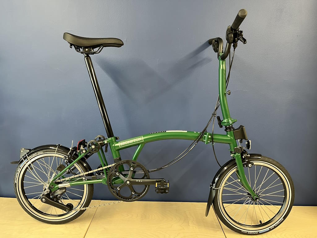 Brompton 2025 C Line Mk6 (12-speed) Mid Racing Green