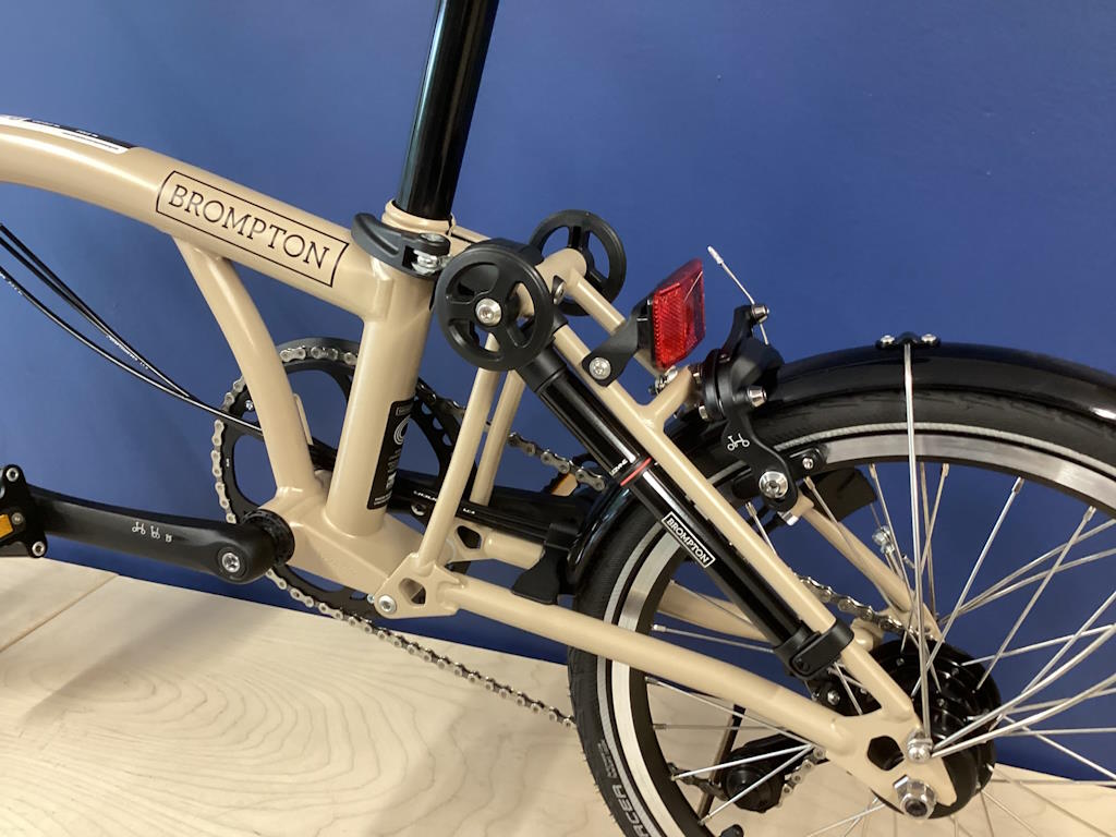 Brompton 2025 C Line Mk6 (12-speed) Mid Dune Sand