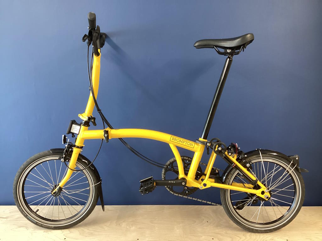 Brompton C Line 12-speed Mid Bumblebee Yellow - Demo