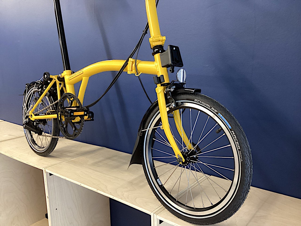 Brompton 2025 C Line Explore Mid Bumblebee Yellow