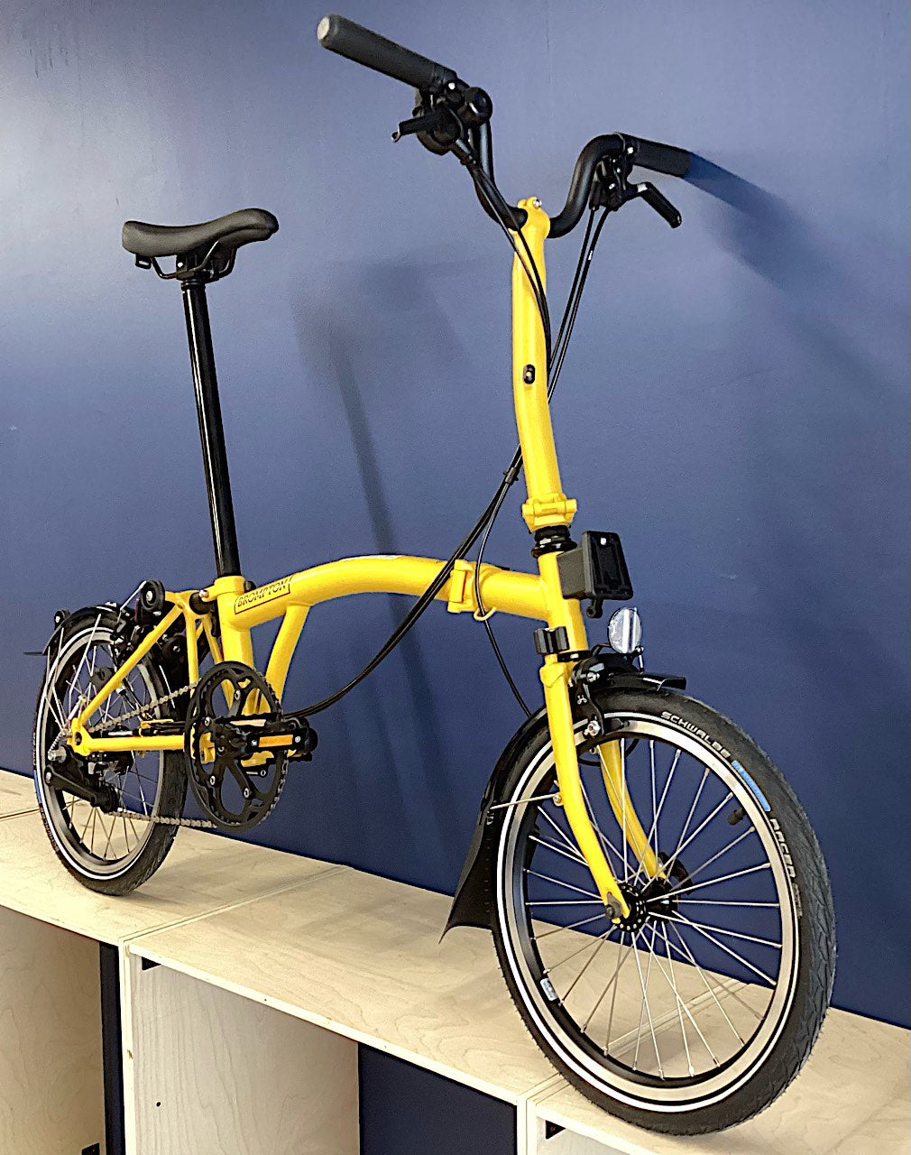 Brompton 2025 C Line Explore Mid Bumblebee Yellow