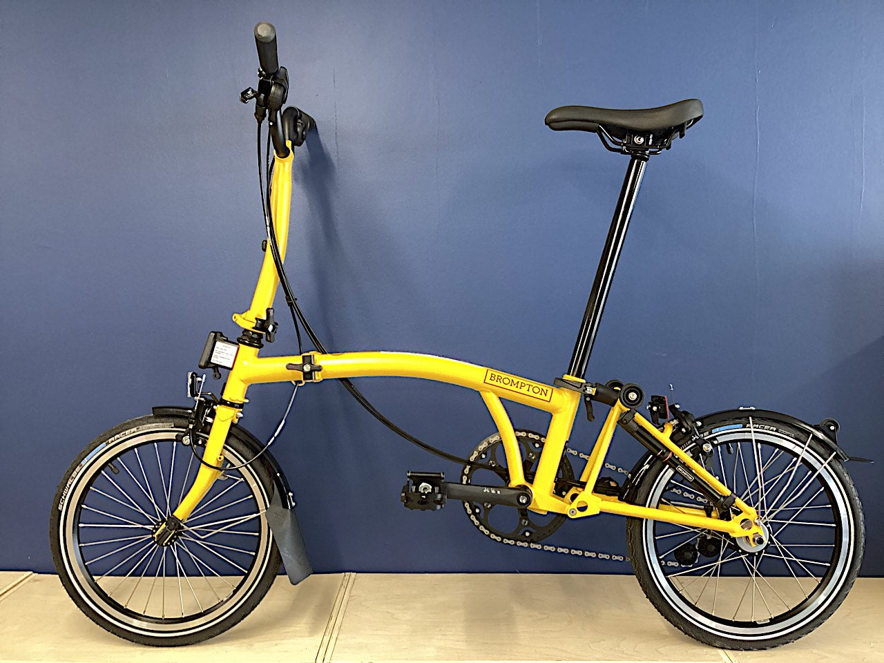 Brompton 2025 C Line Explore Mid Bumblebee Yellow