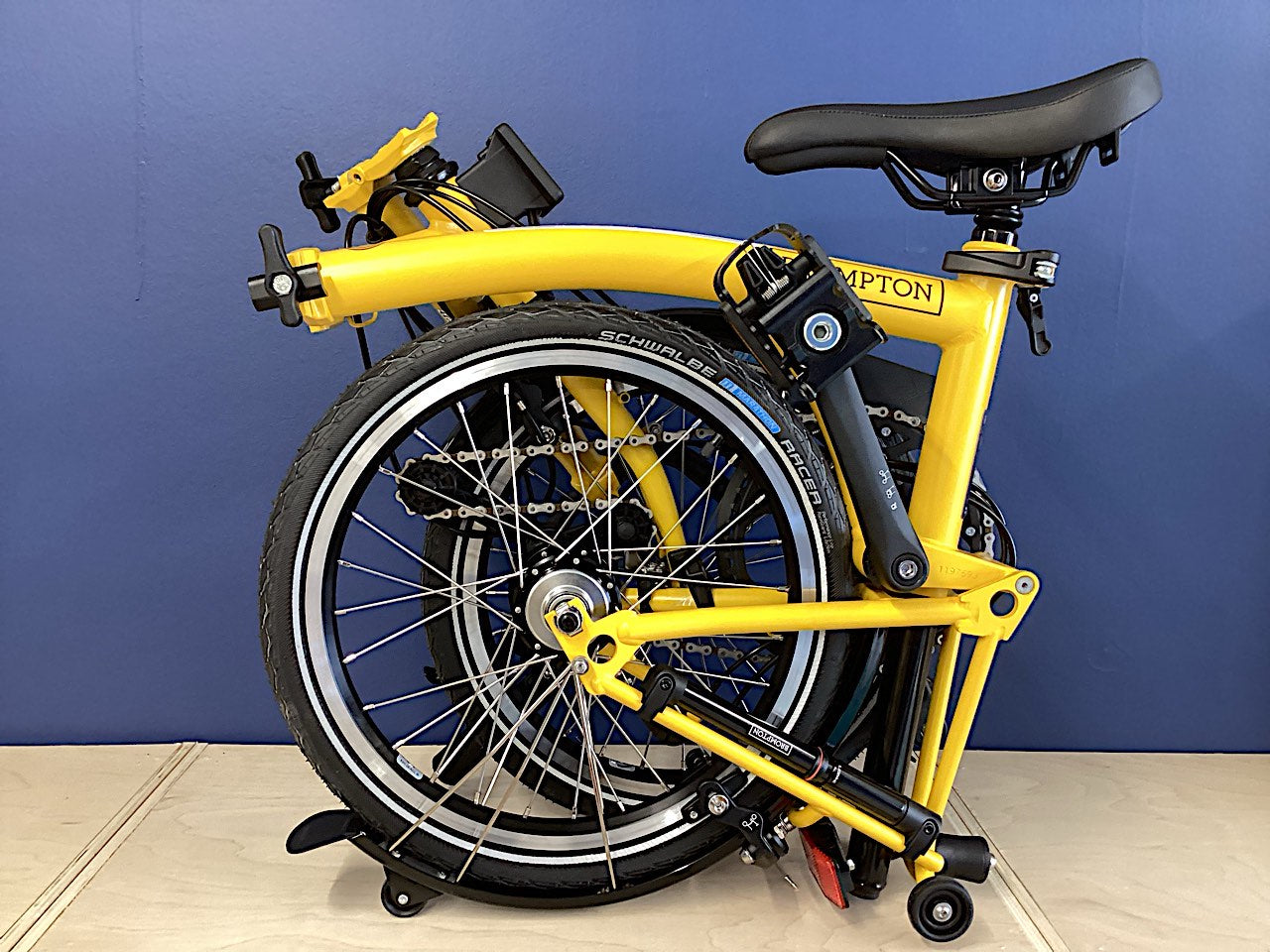 Brompton 2025 C Line Explore Mid Bumblebee Yellow